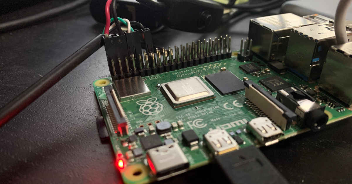 Raspberry Pi header with power wires